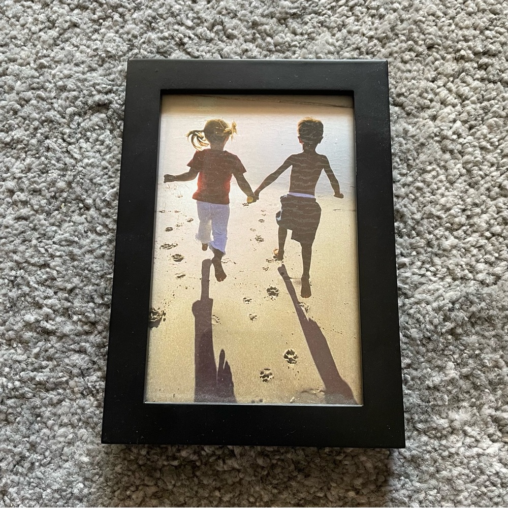 NWOT Black 4x6 Photo Frame